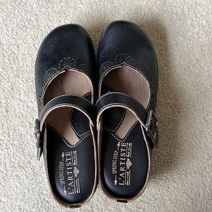L’ARTISTE spring Step Black Clogs